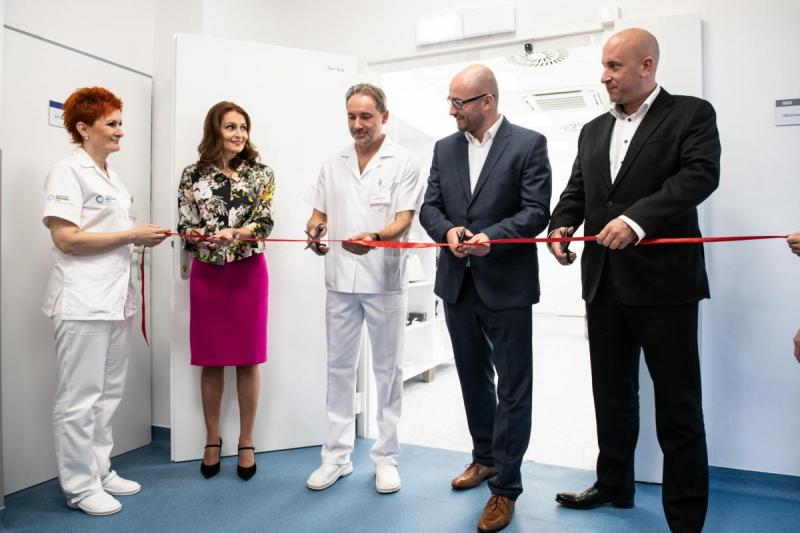 Pacientov v NOÚ vyšetria pomocou CT prístroja najvyššej kategórie